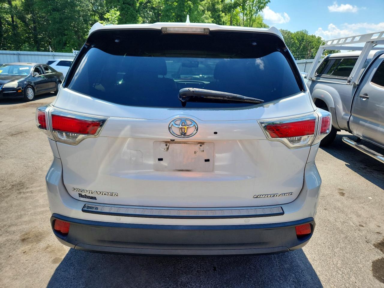 2016 TOYOTA HIGHLANDER