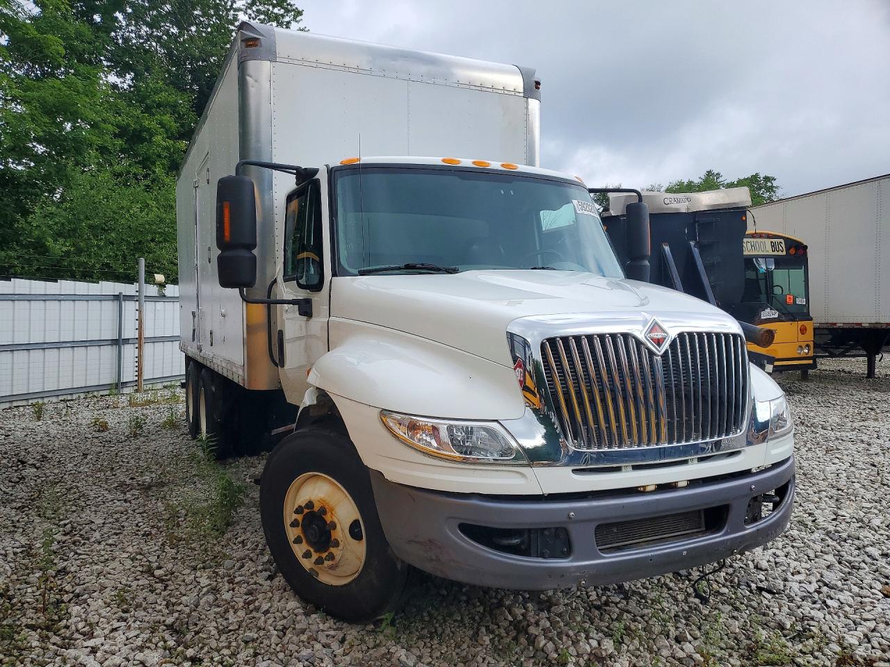 2019 INTERNATIONAL 4000 SERIE