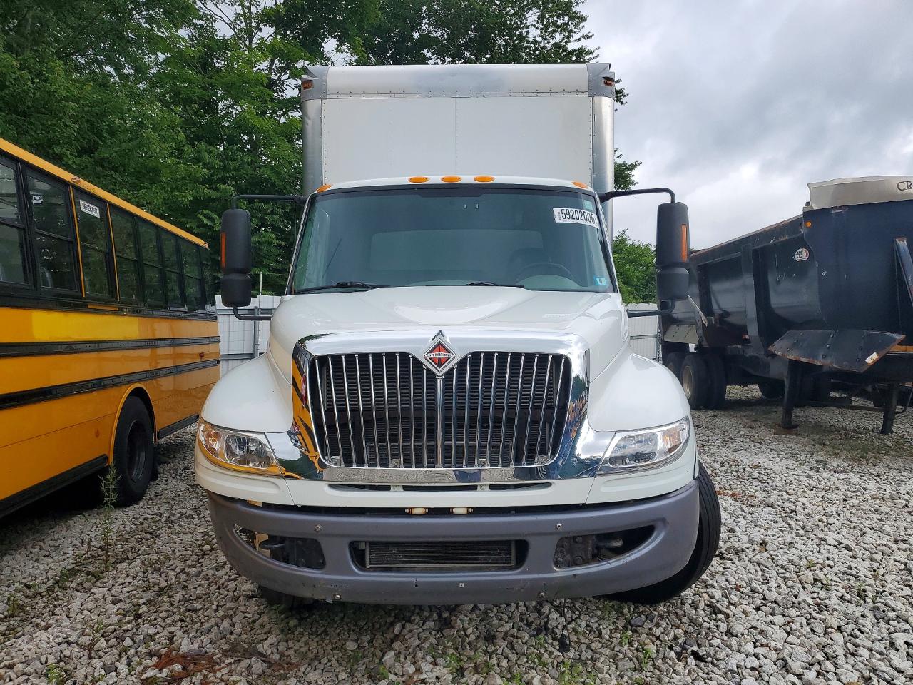 2019 INTERNATIONAL 4000 SERIE