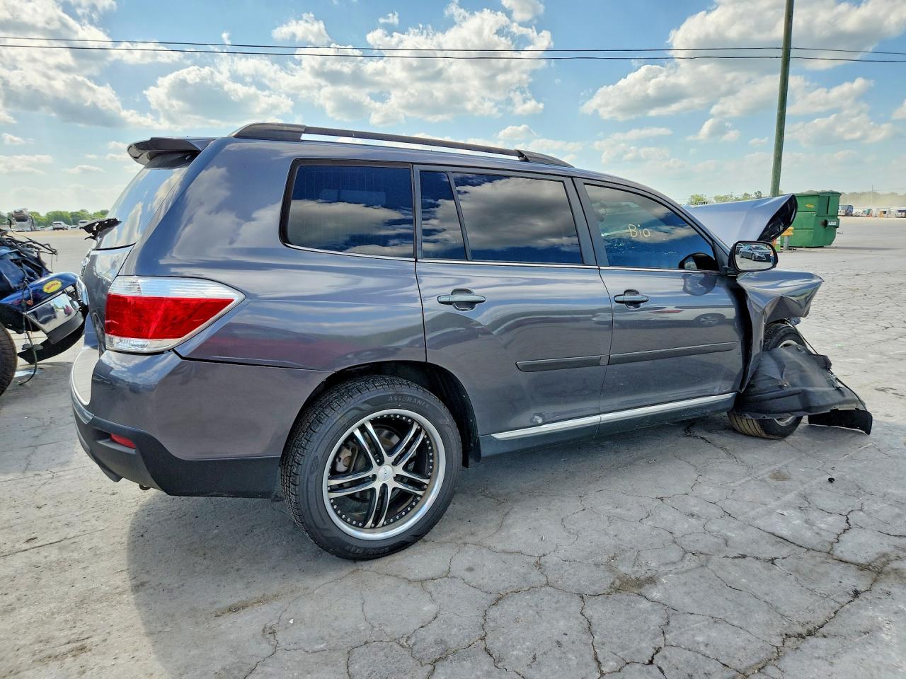 2013 TOYOTA HIGHLANDER