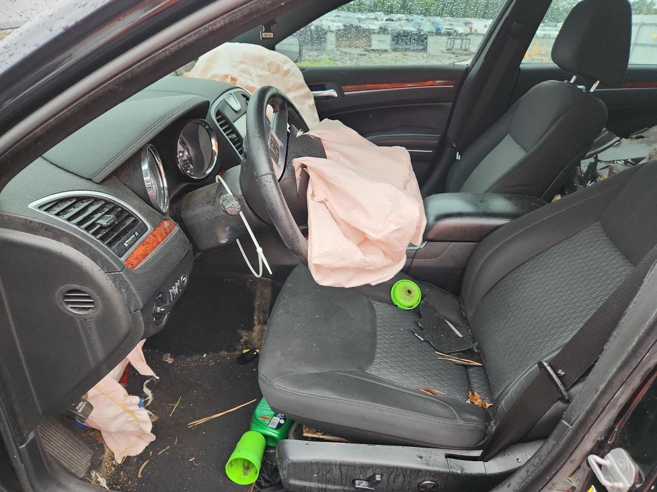 2012 CHRYSLER 300