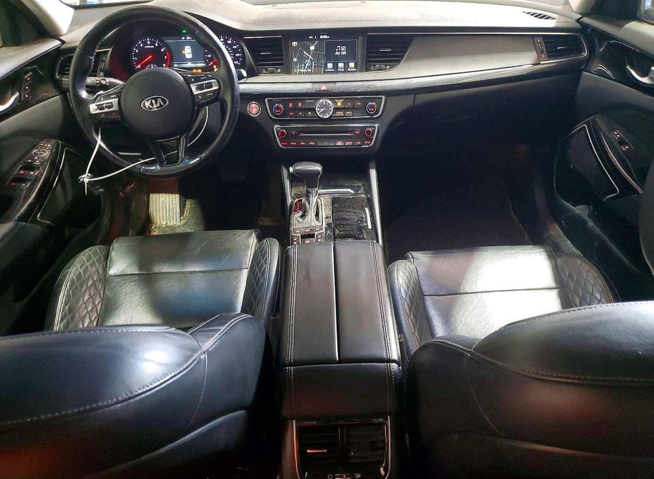 2018 KIA CADENZA