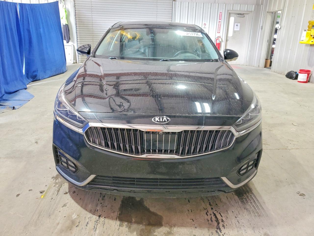 2018 KIA CADENZA