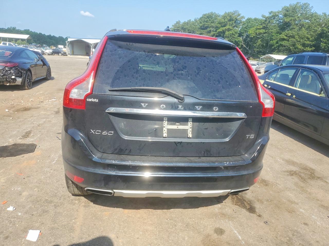 2015 VOLVO XC60