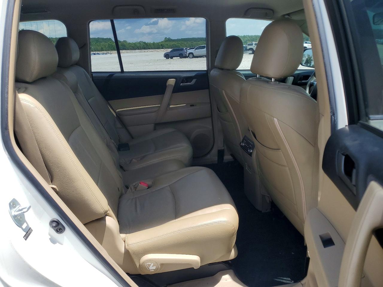2012 TOYOTA HIGHLANDER