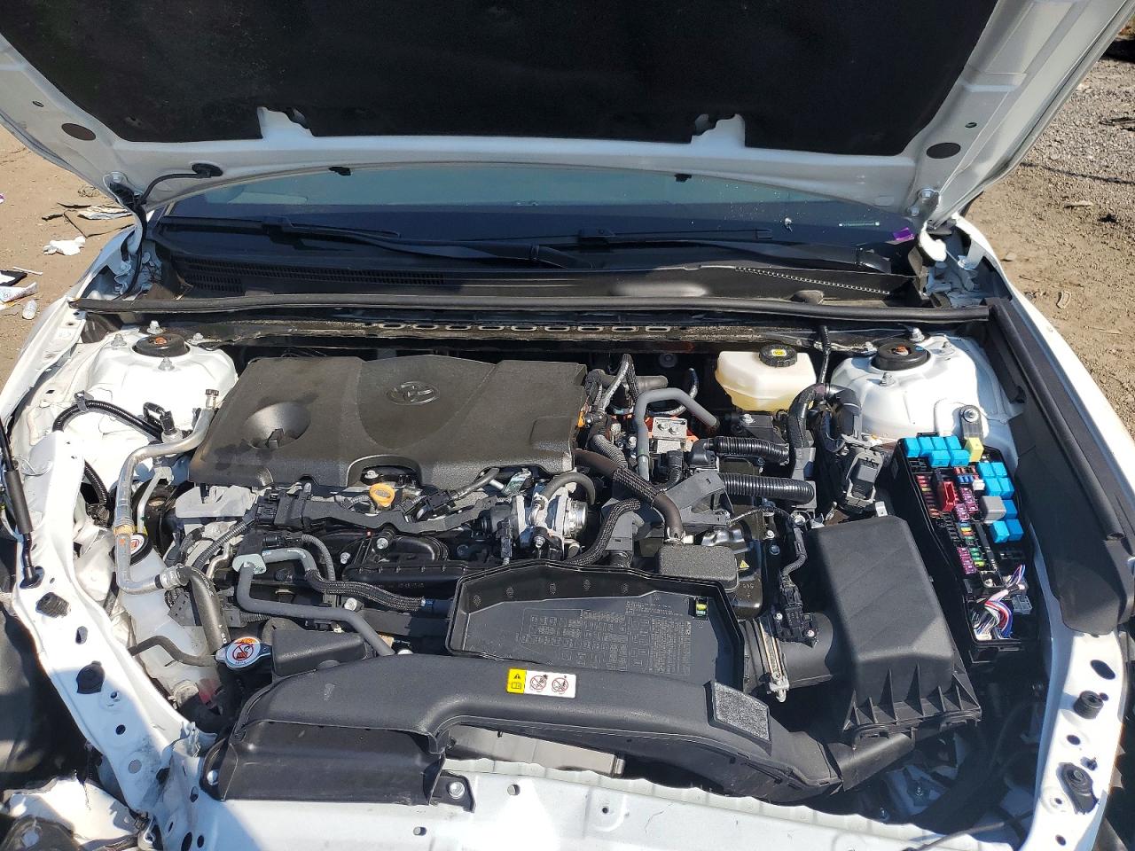 2025 TOYOTA CAMRY