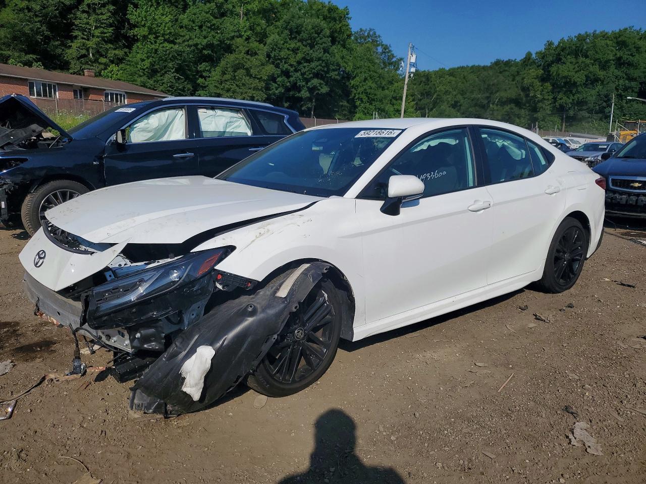 2025 TOYOTA CAMRY