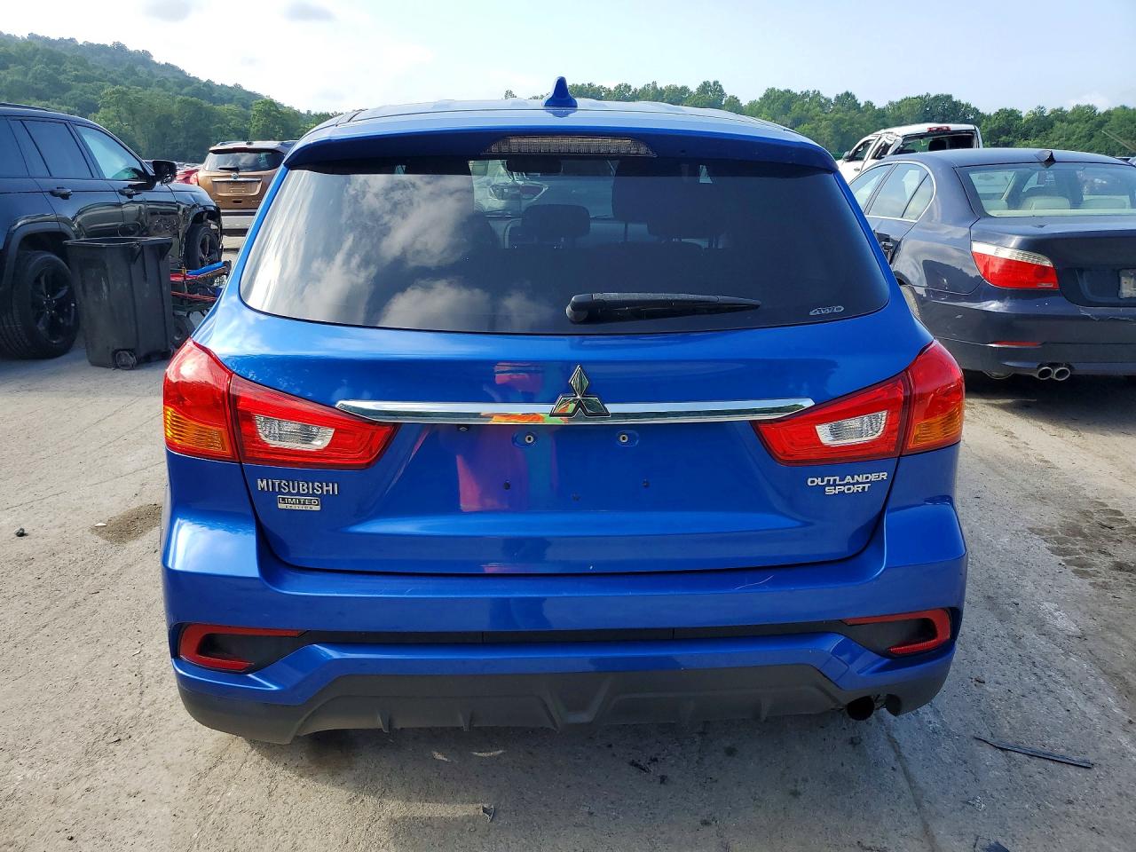 2018 MITSUBISHI OUTLANDER