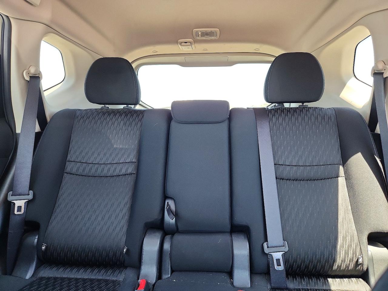 2017 NISSAN ROGUE