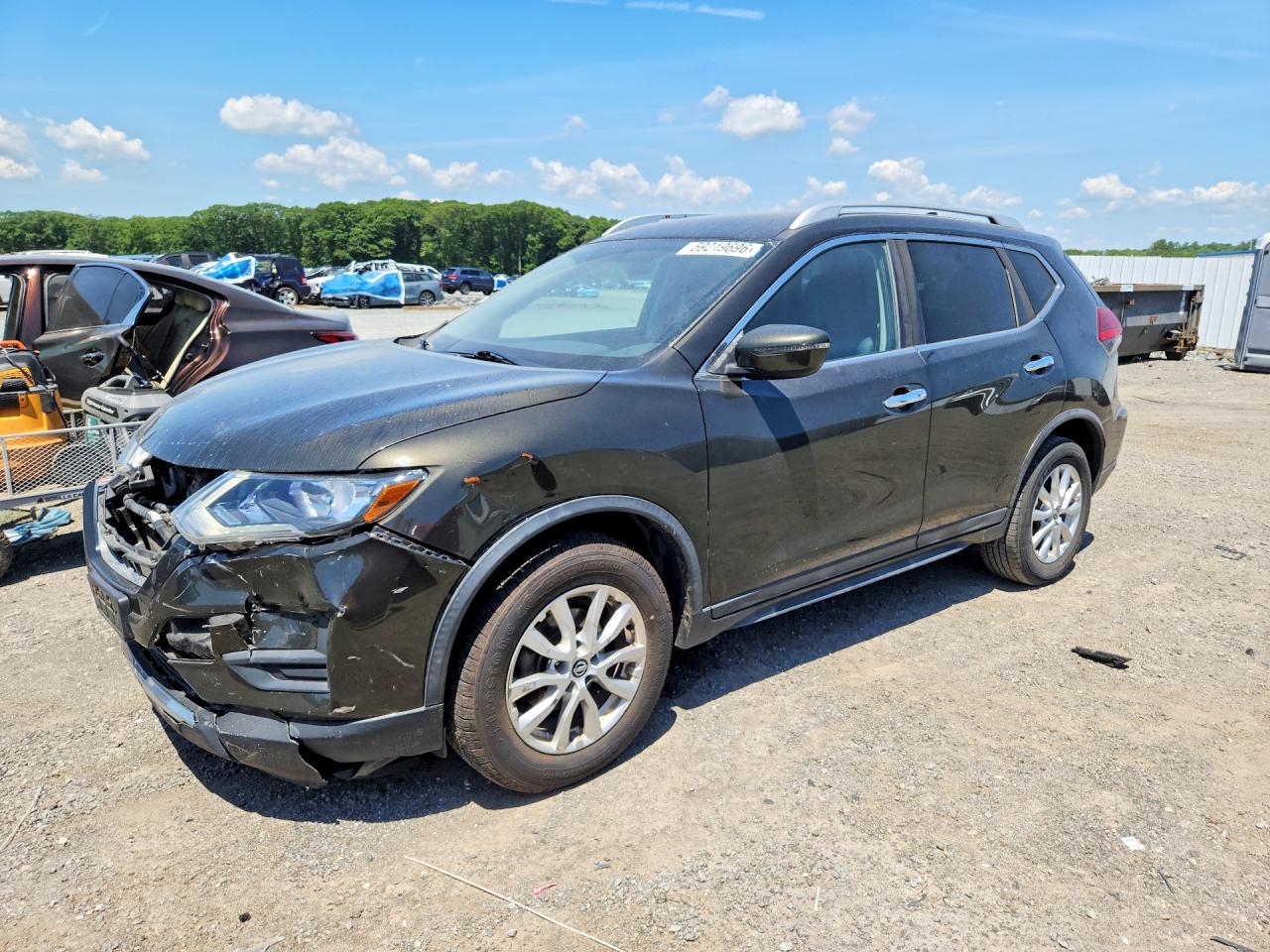 2017 NISSAN ROGUE