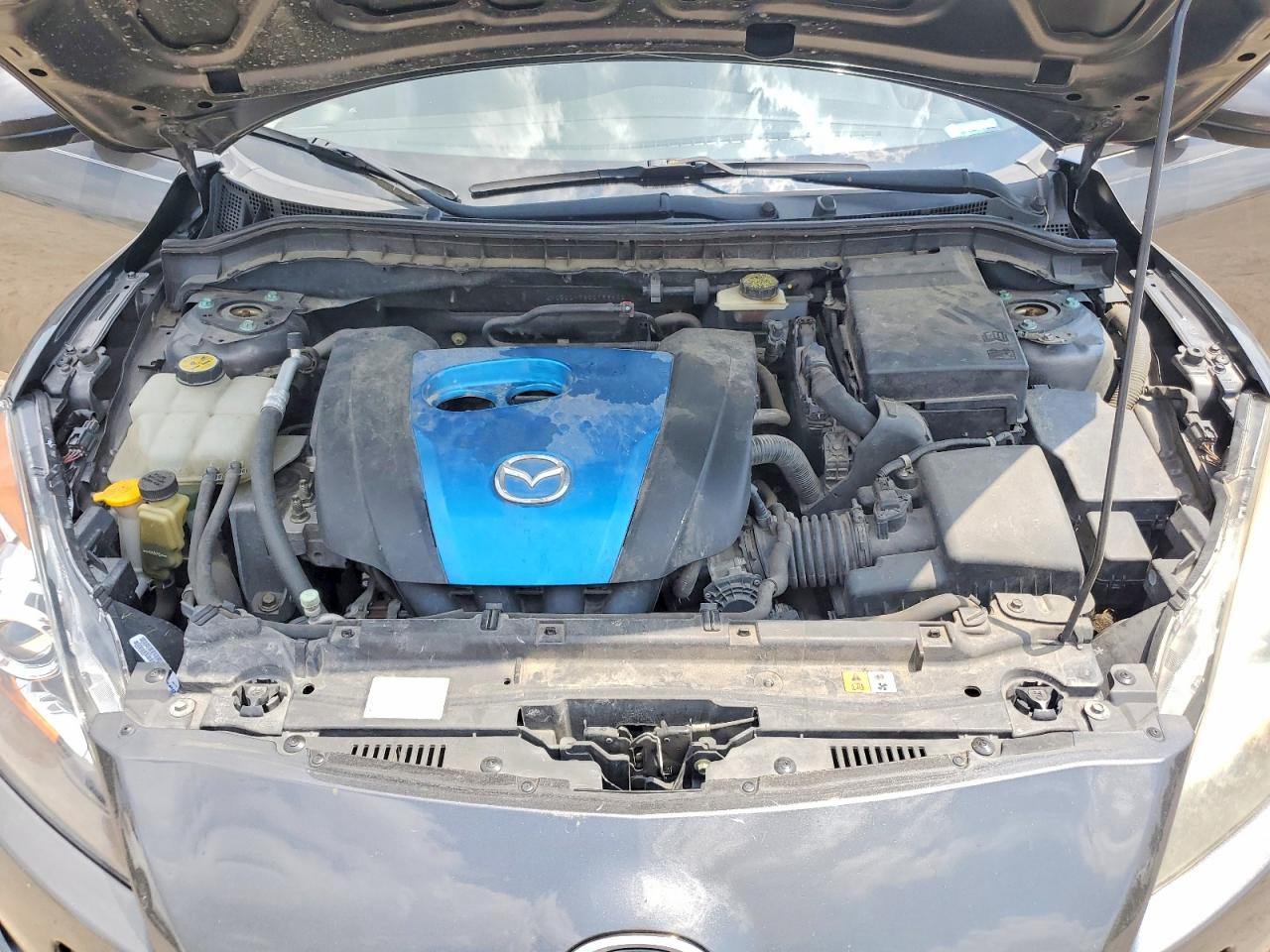 2013 MAZDA 3