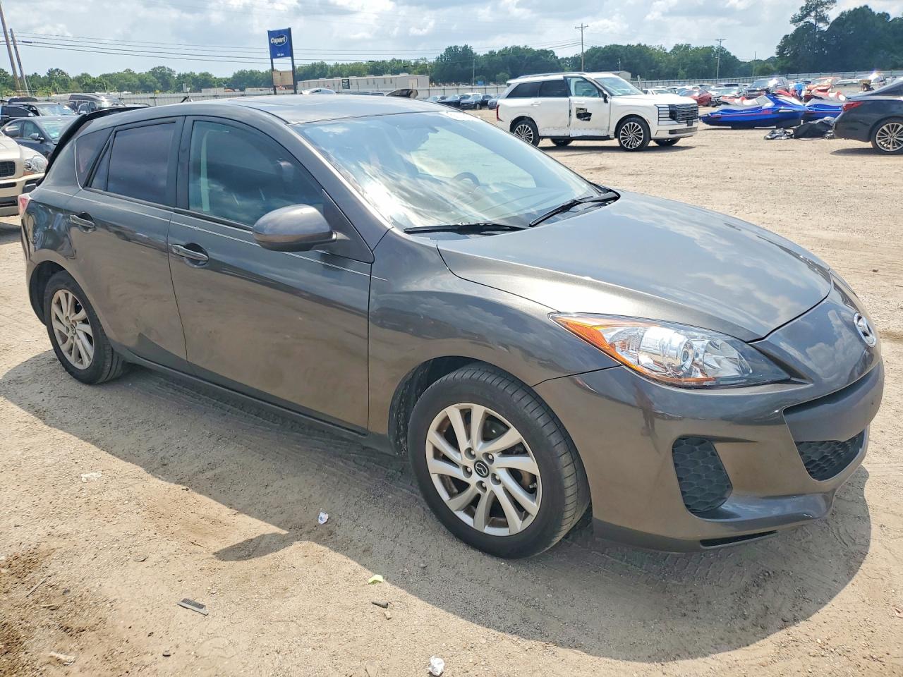 2013 MAZDA 3