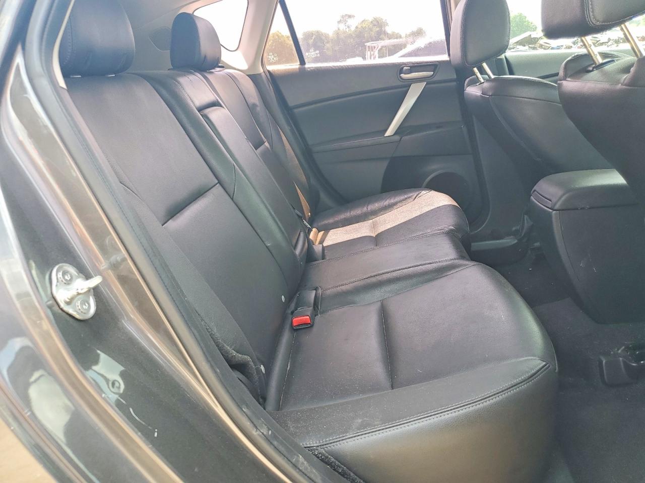 2013 MAZDA 3