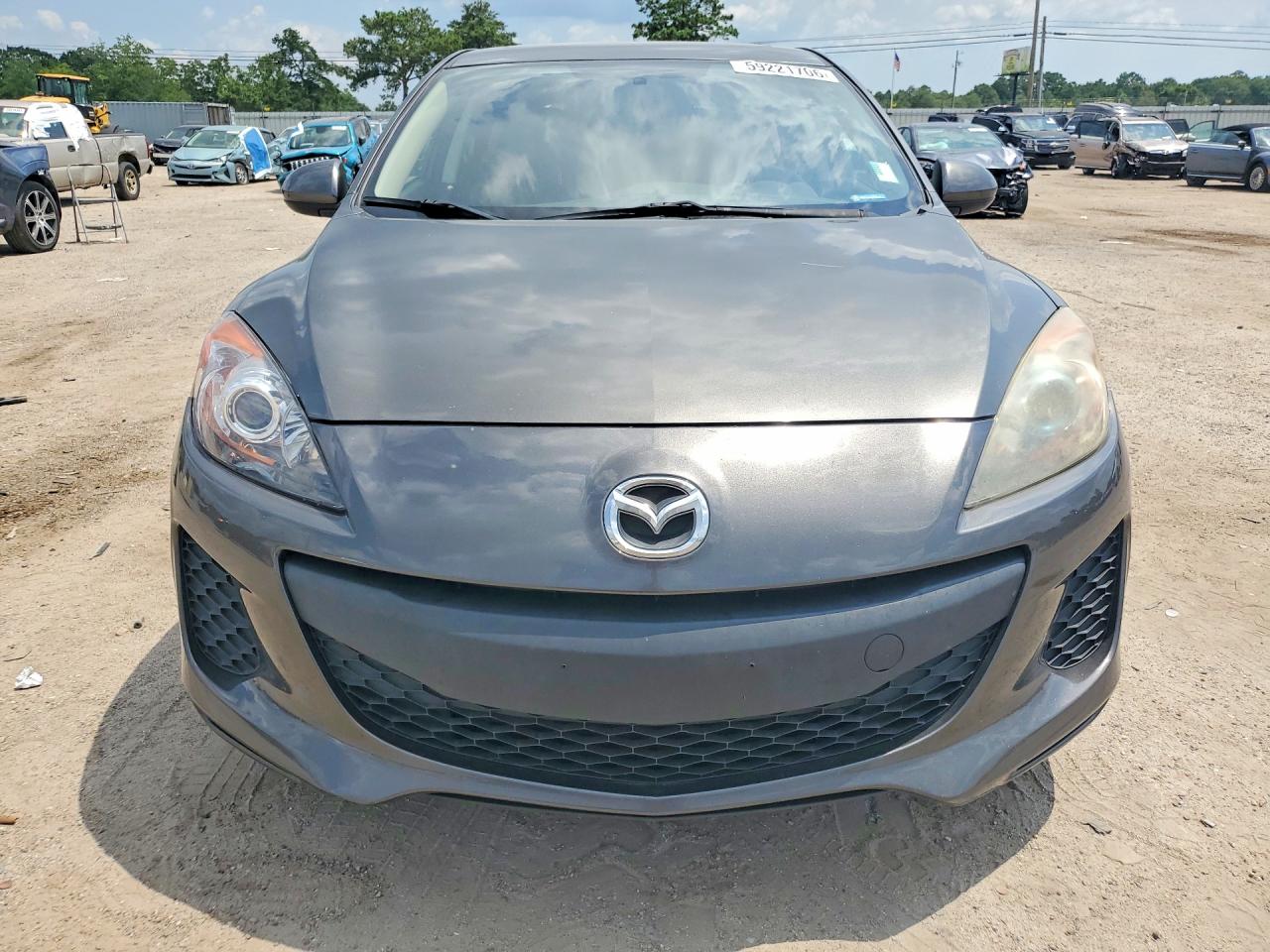 2013 MAZDA 3