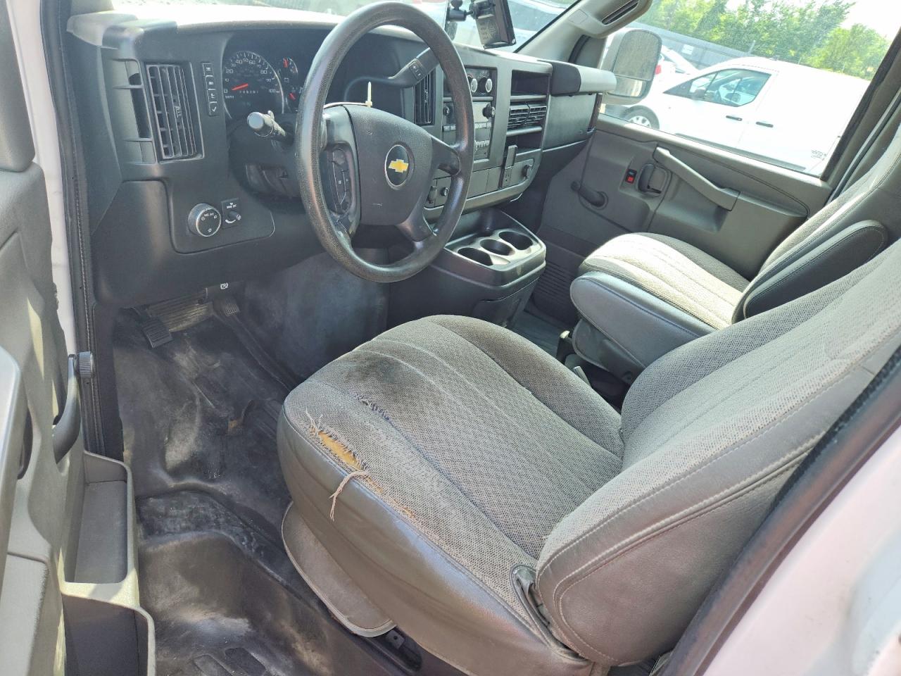 2016 CHEVROLET EXPRESS