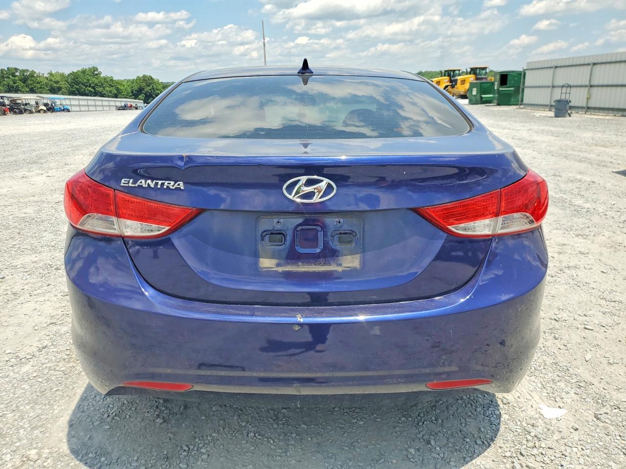 2012 HYUNDAI ELANTRA