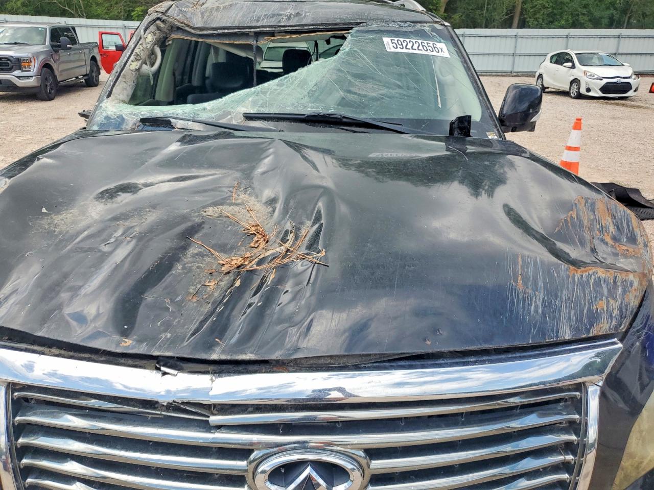 2012 INFINITI QX56 BASE