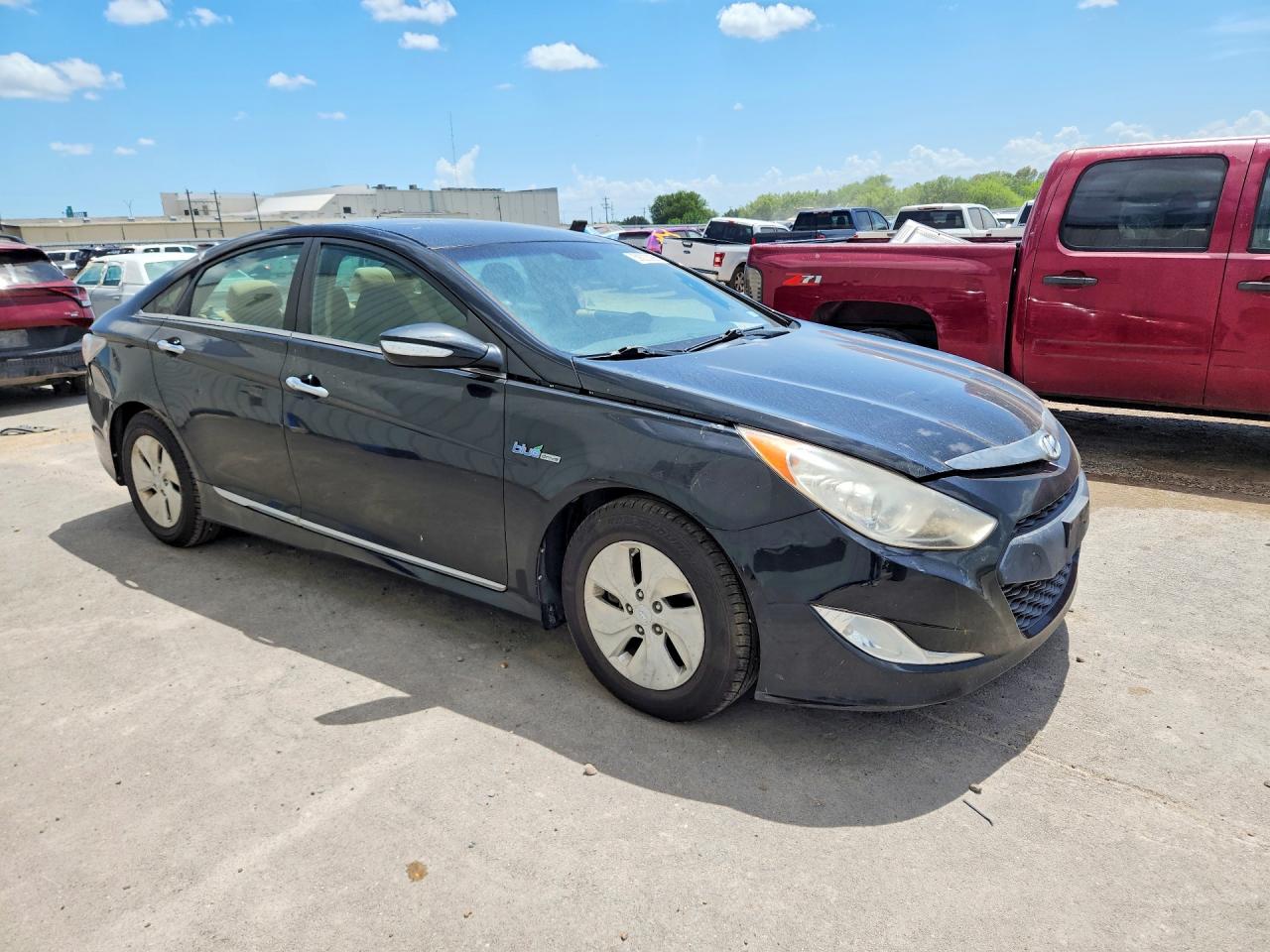 2014 HYUNDAI SONATA