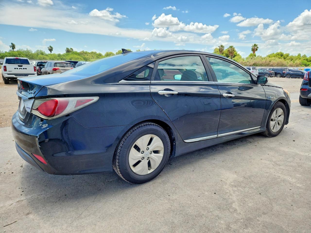 2014 HYUNDAI SONATA