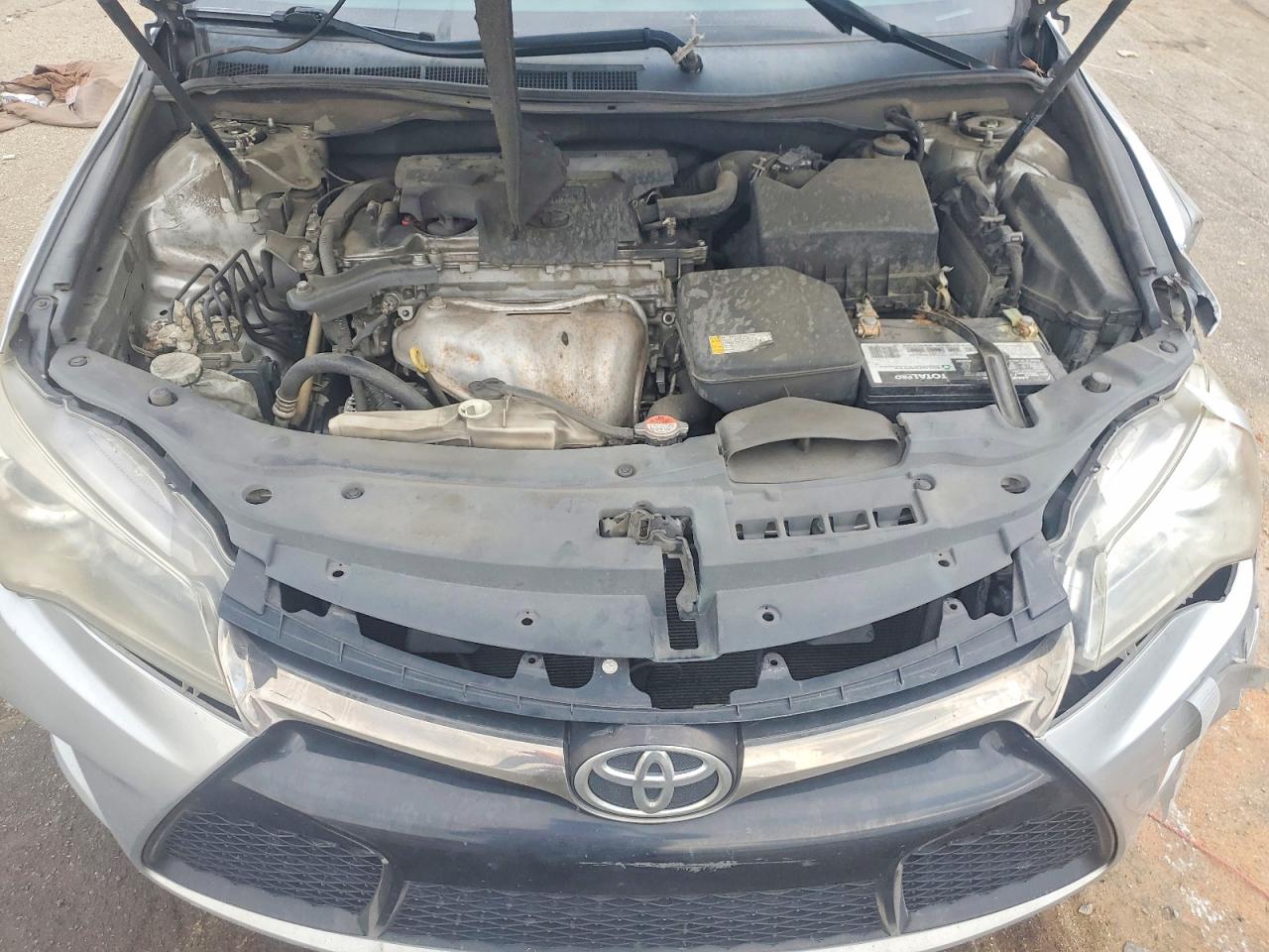 2016 TOYOTA CAMRY