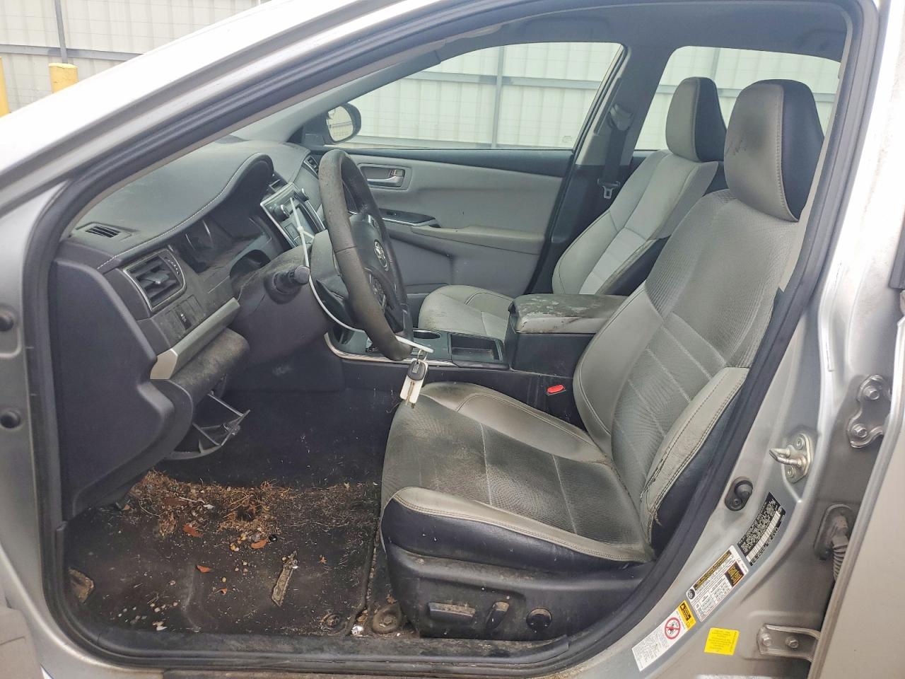 2016 TOYOTA CAMRY