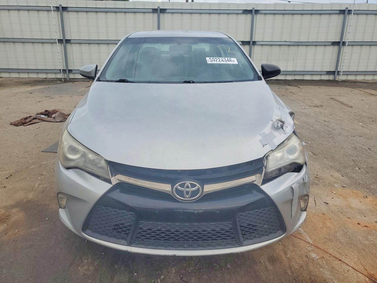 2016 TOYOTA CAMRY