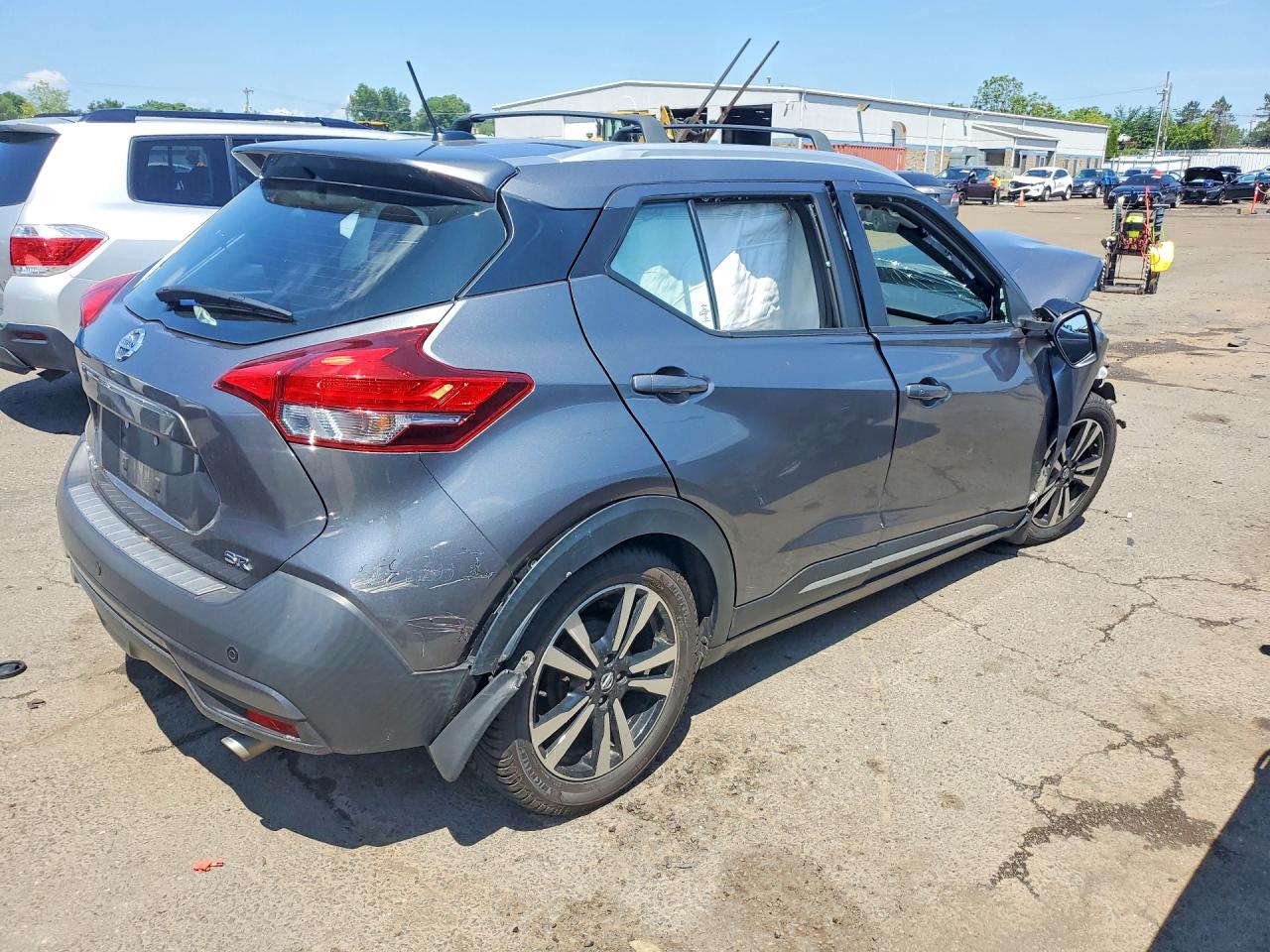 2019 NISSAN KICKS