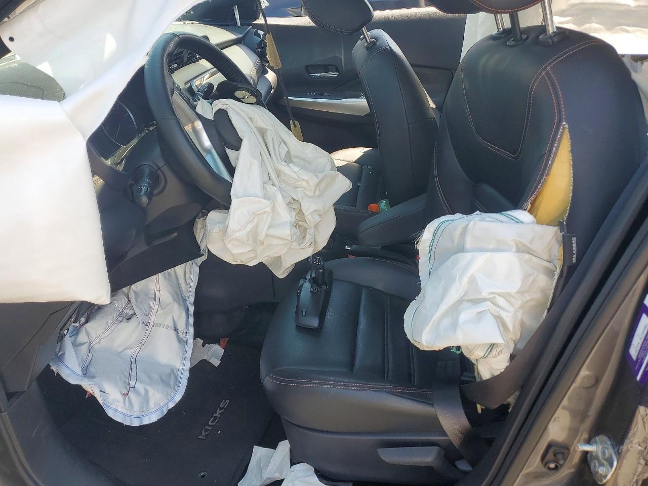 2019 NISSAN KICKS