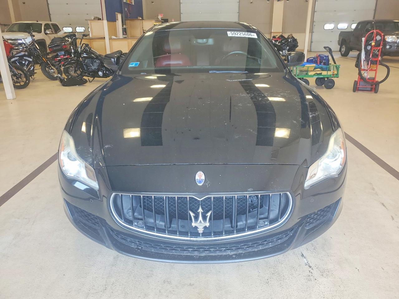 2015 MASERATI QUATTROPOR