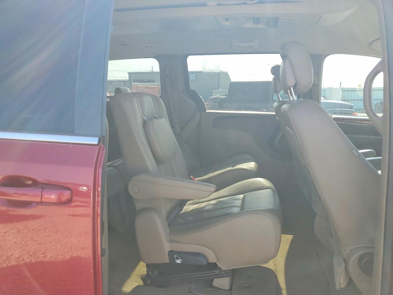 2016 CHRYSLER MINIVAN