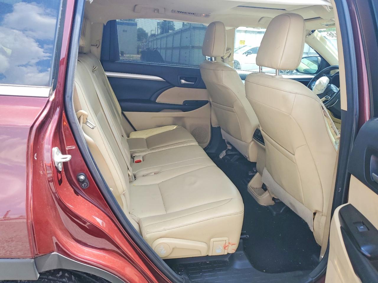 2017 TOYOTA HIGHLANDER