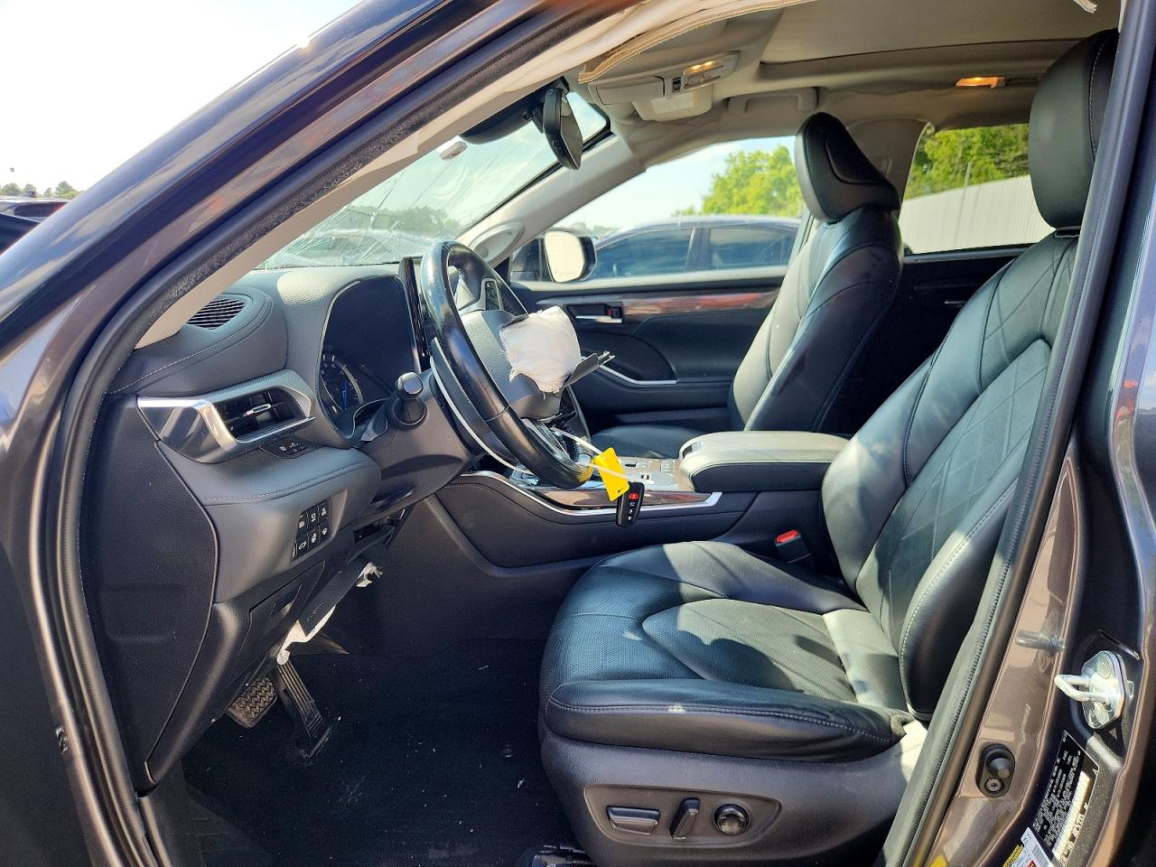 2022 TOYOTA HIGHLANDER