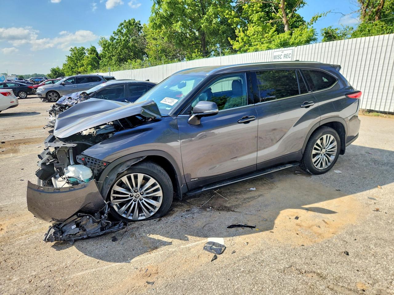2022 TOYOTA HIGHLANDER
