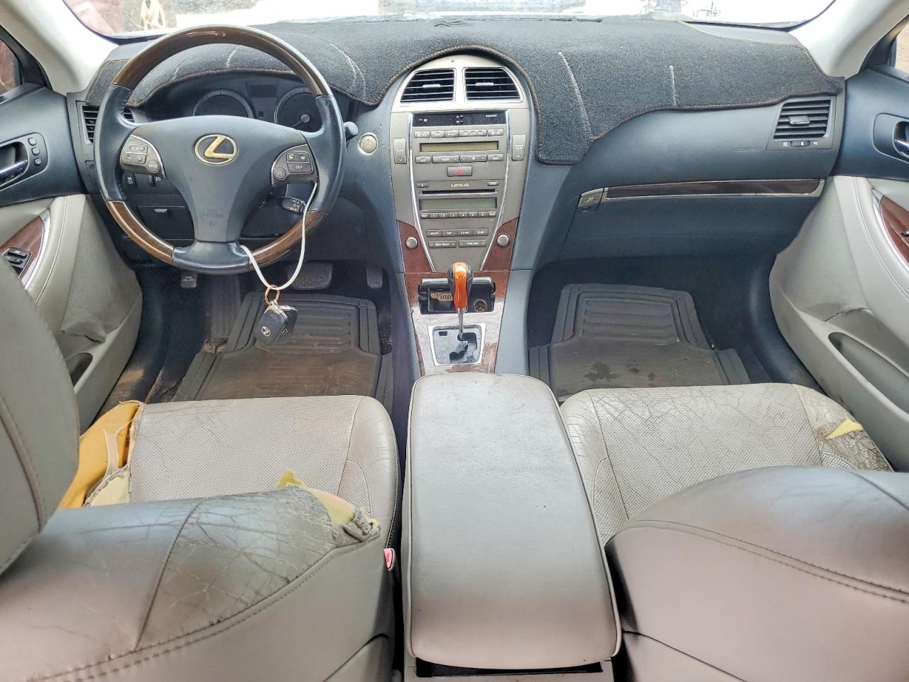 2011 LEXUS ES350