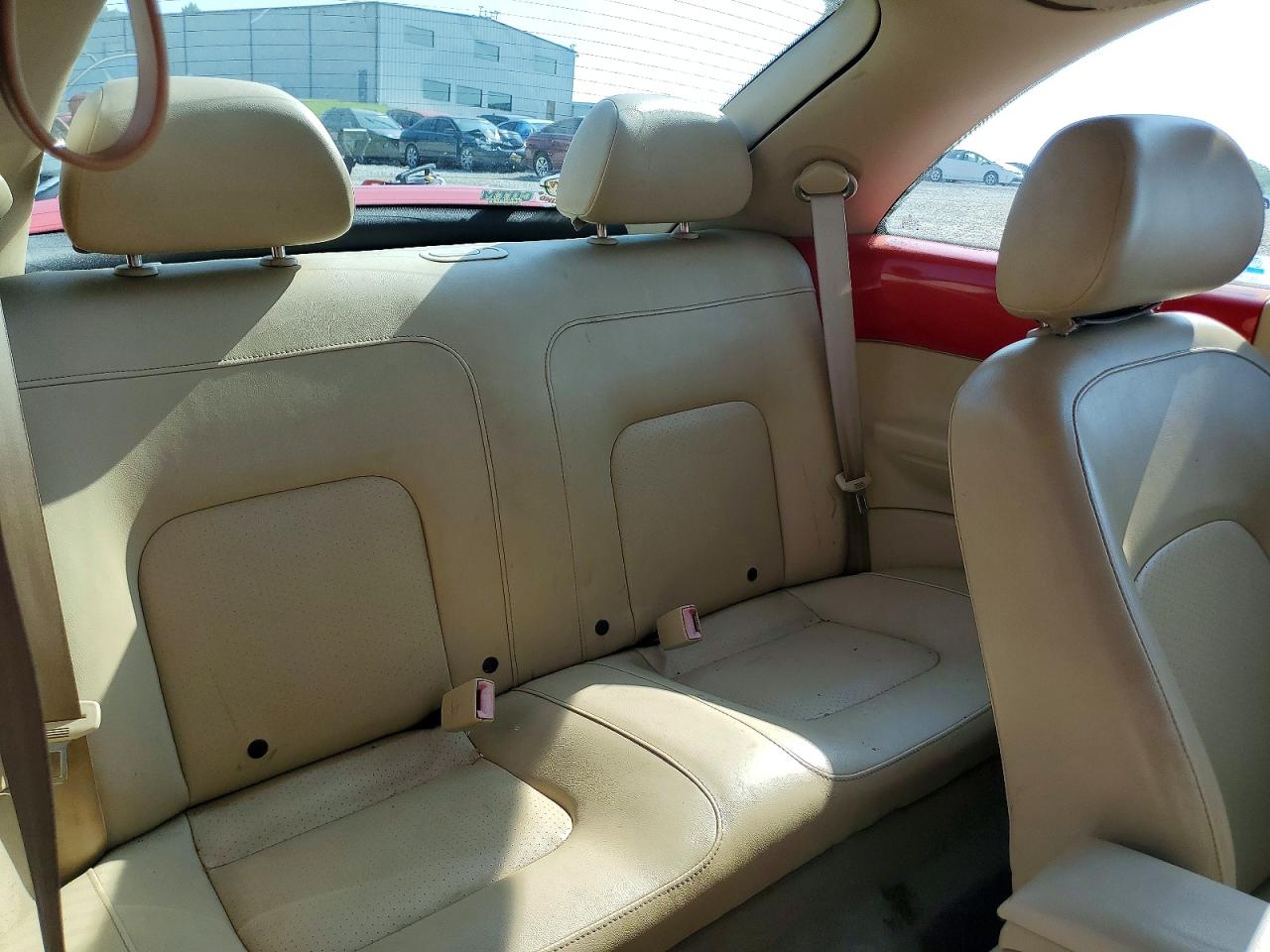 2003 VOLKSWAGEN BEETLE