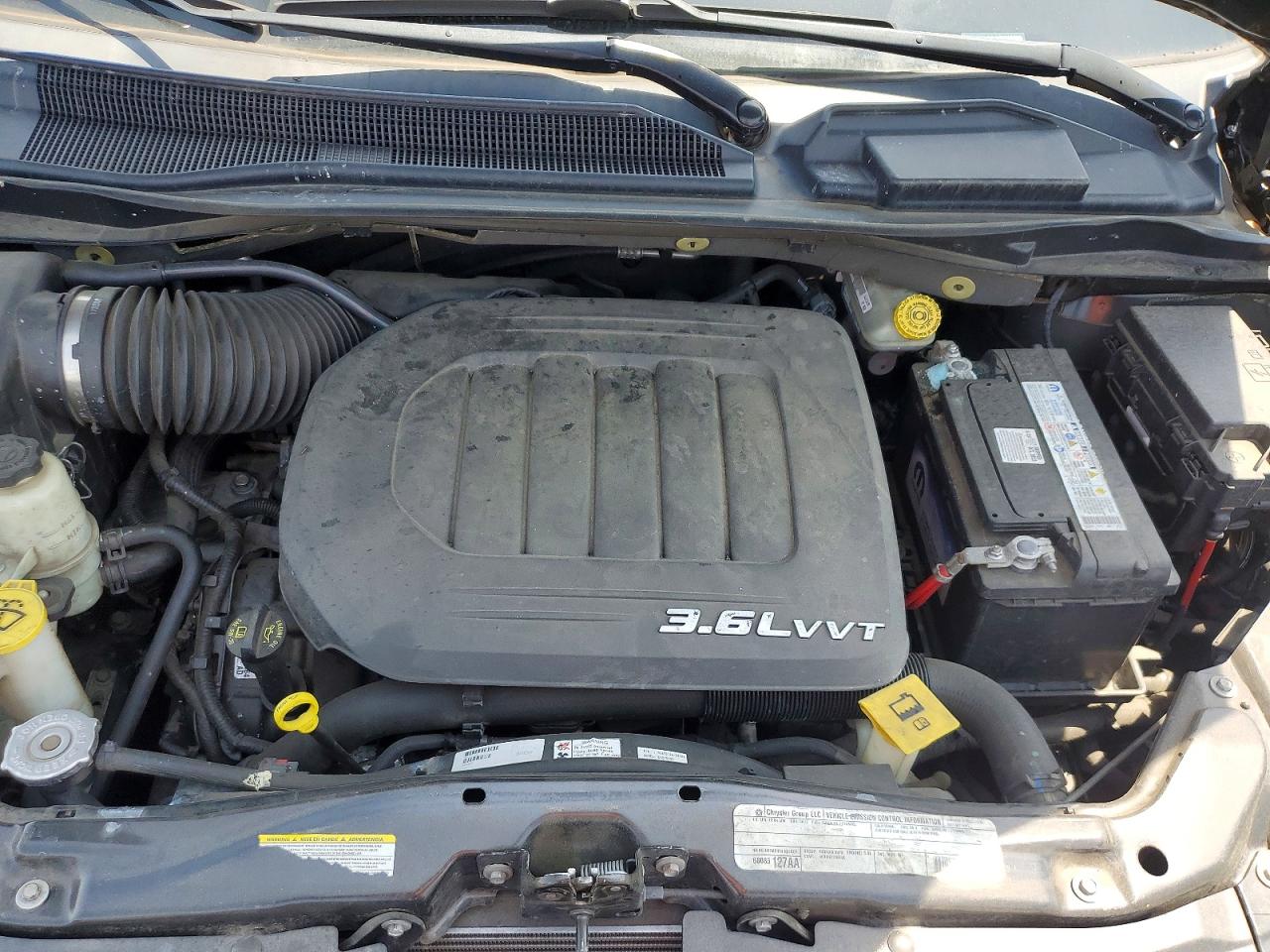 2011 CHRYSLER MINIVAN