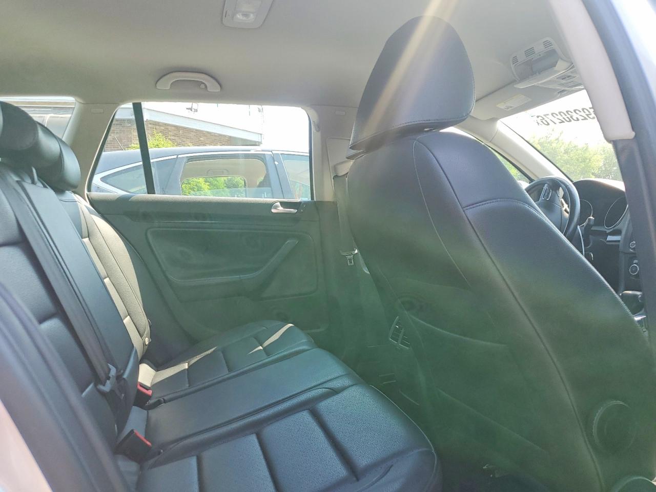 2011 VOLKSWAGEN JETTA