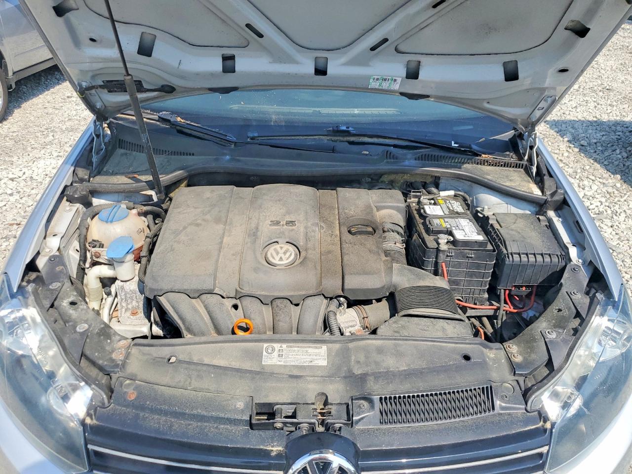 2011 VOLKSWAGEN JETTA