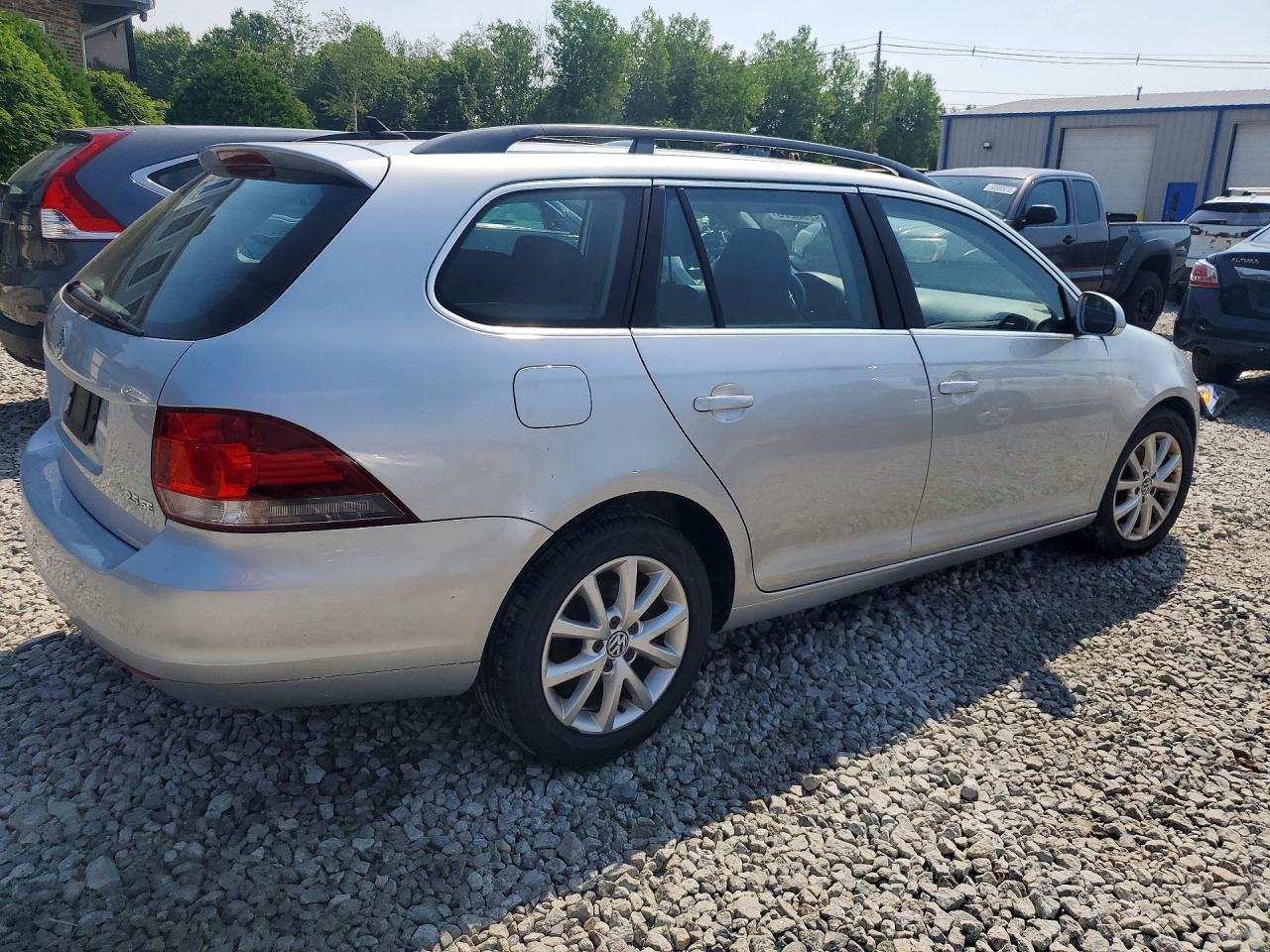 2011 VOLKSWAGEN JETTA