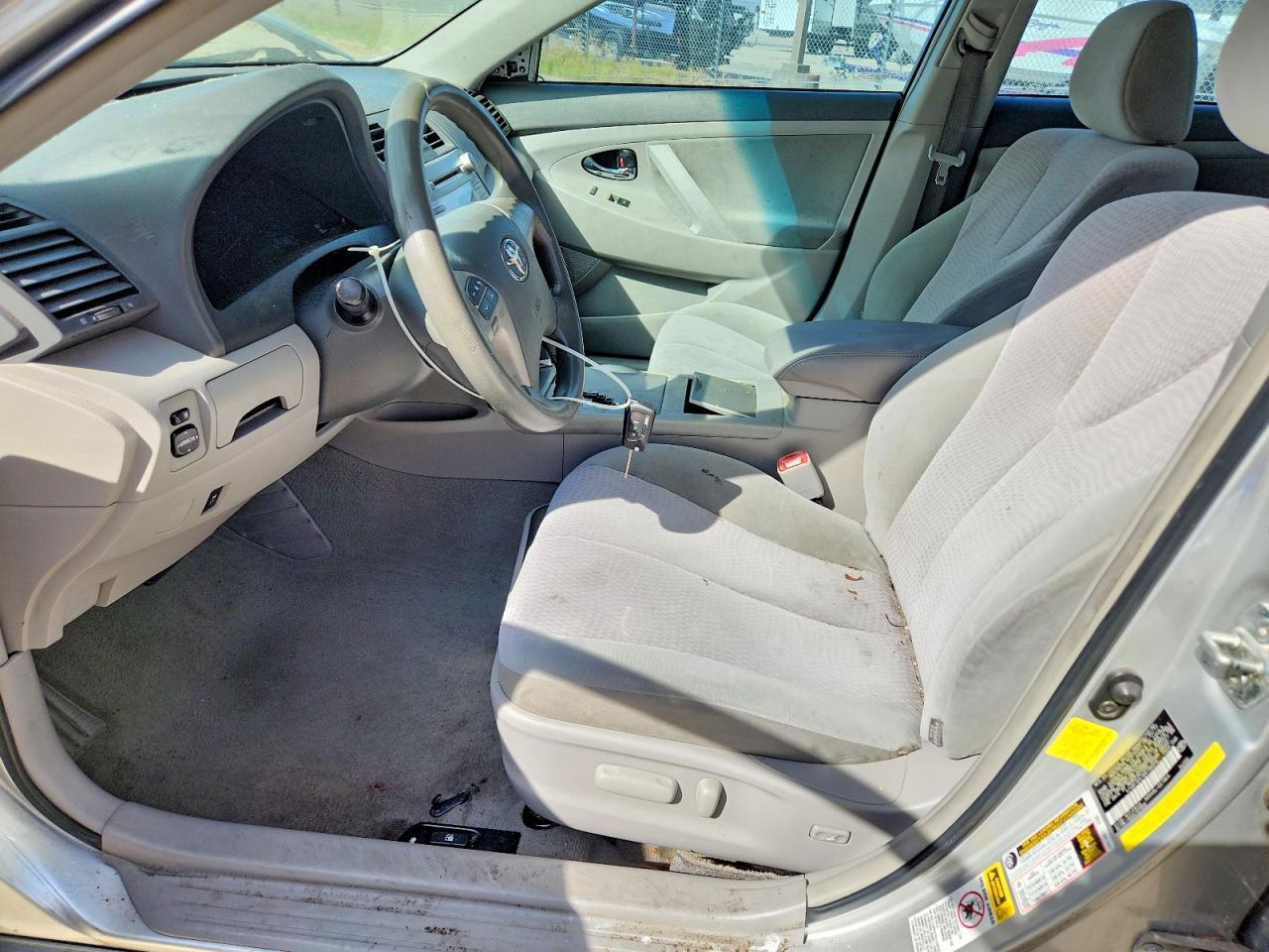 2011 TOYOTA CAMRY