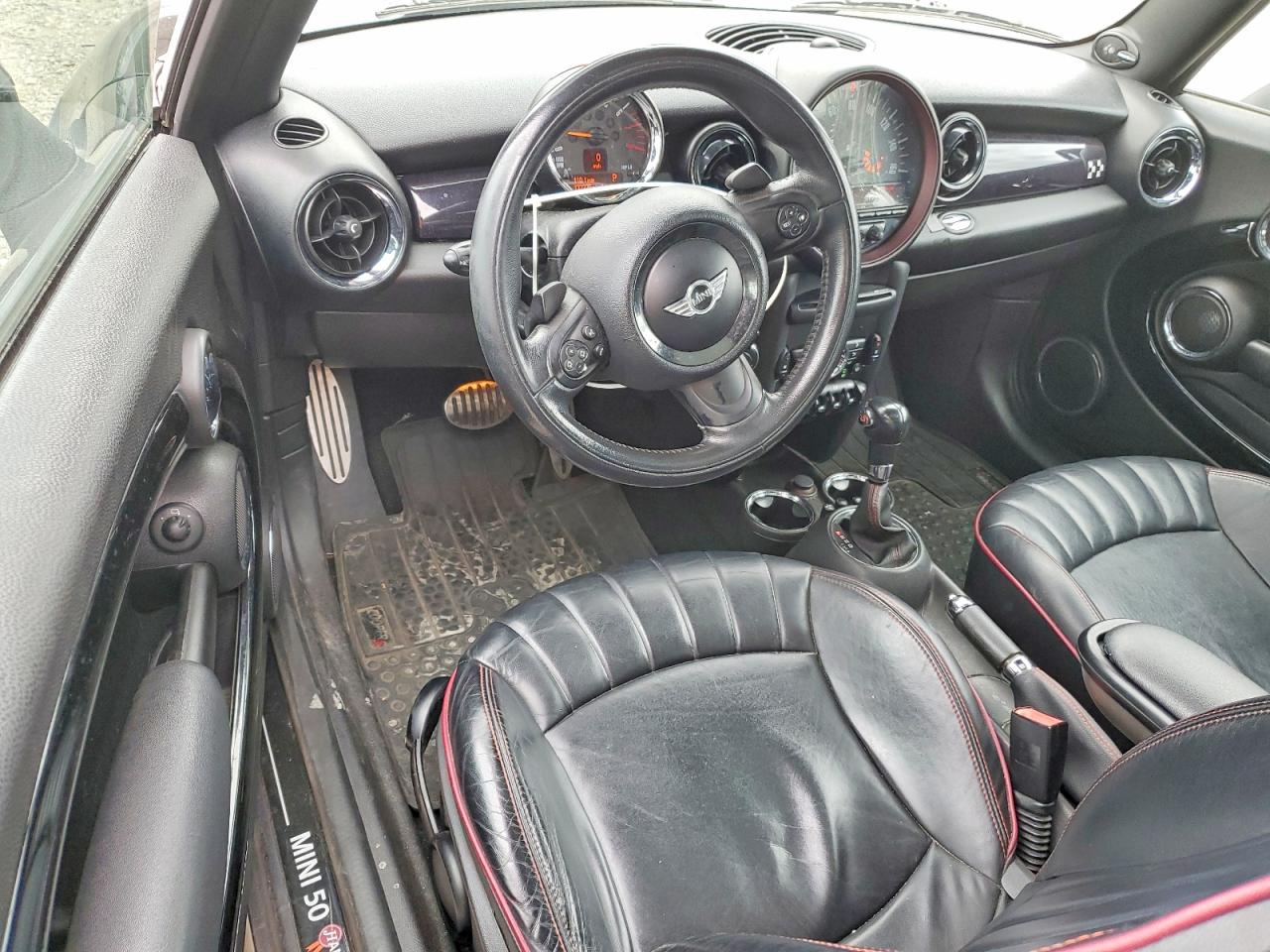 2011 MINI COOPER