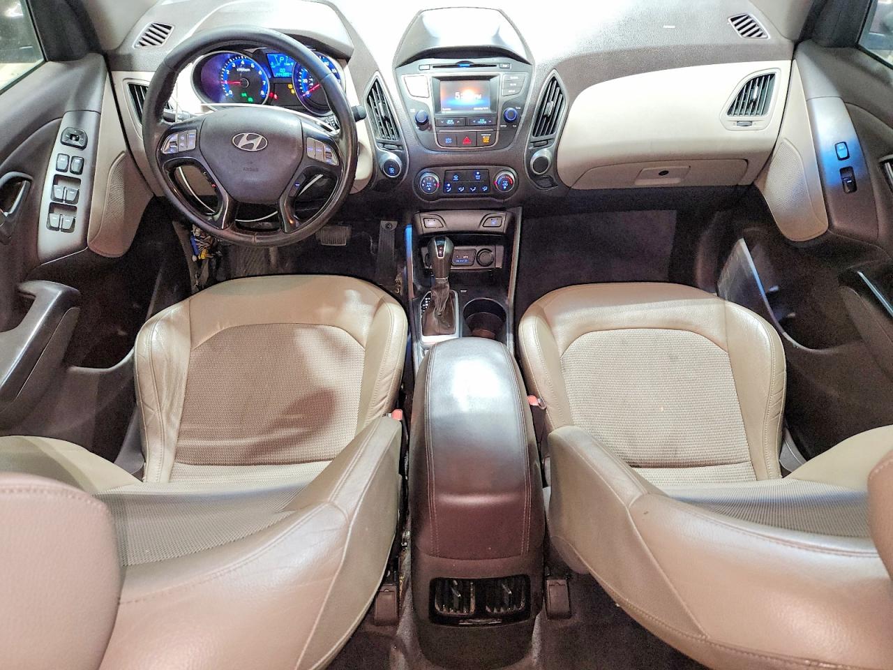 2015 HYUNDAI TUCSON