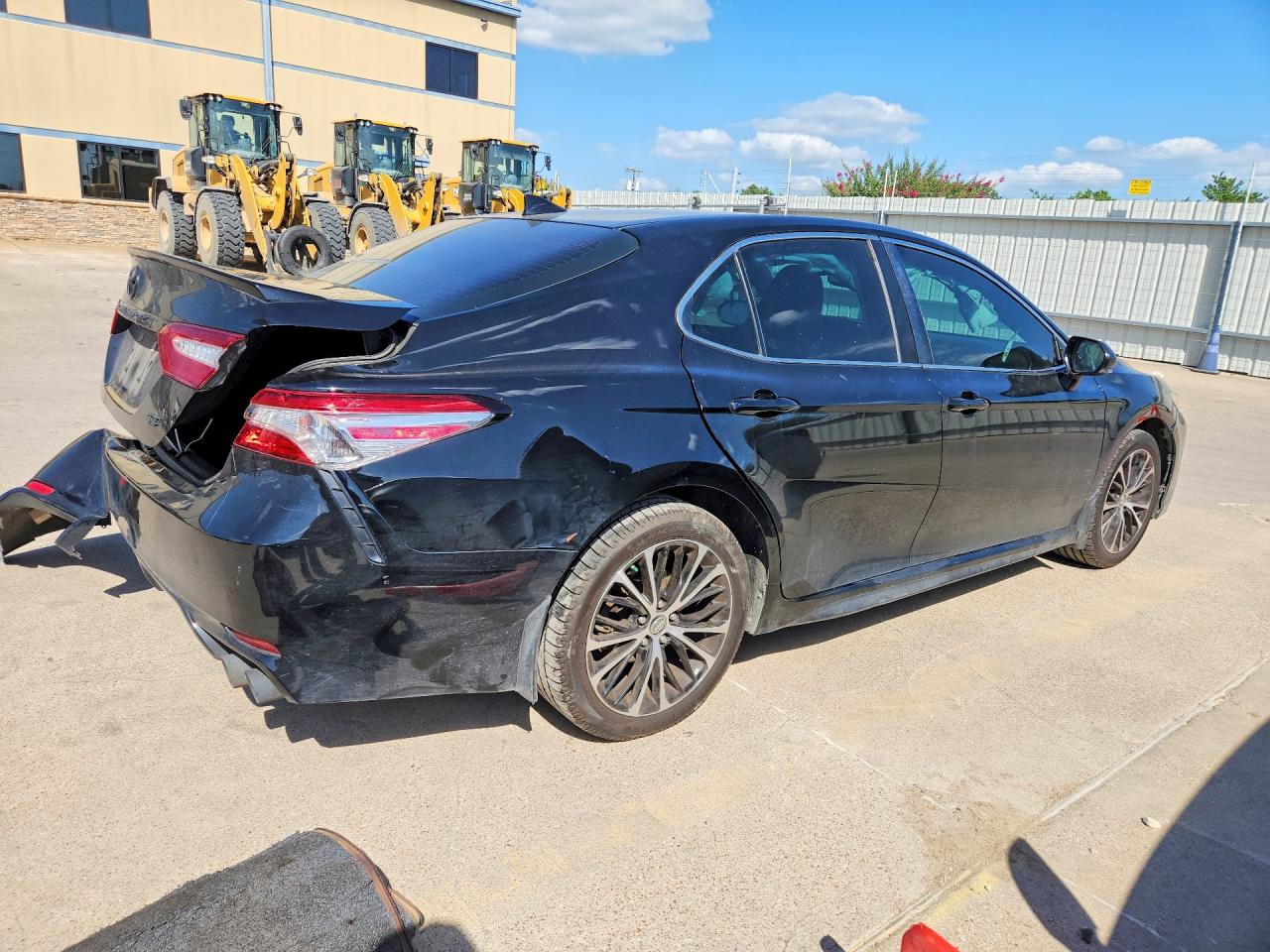 2019 TOYOTA CAMRY