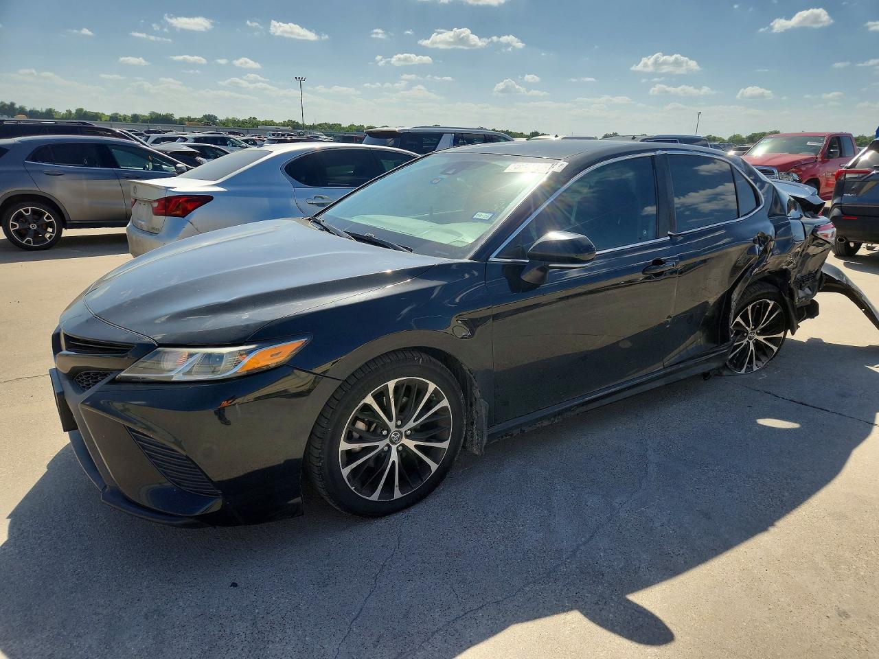 2019 TOYOTA CAMRY