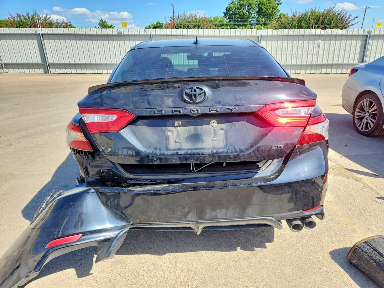 2019 TOYOTA CAMRY