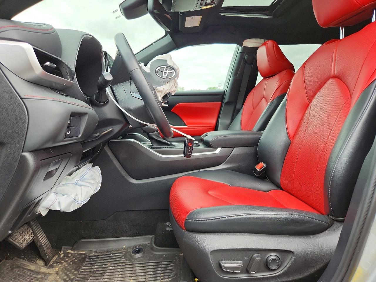 2022 TOYOTA HIGHLANDER