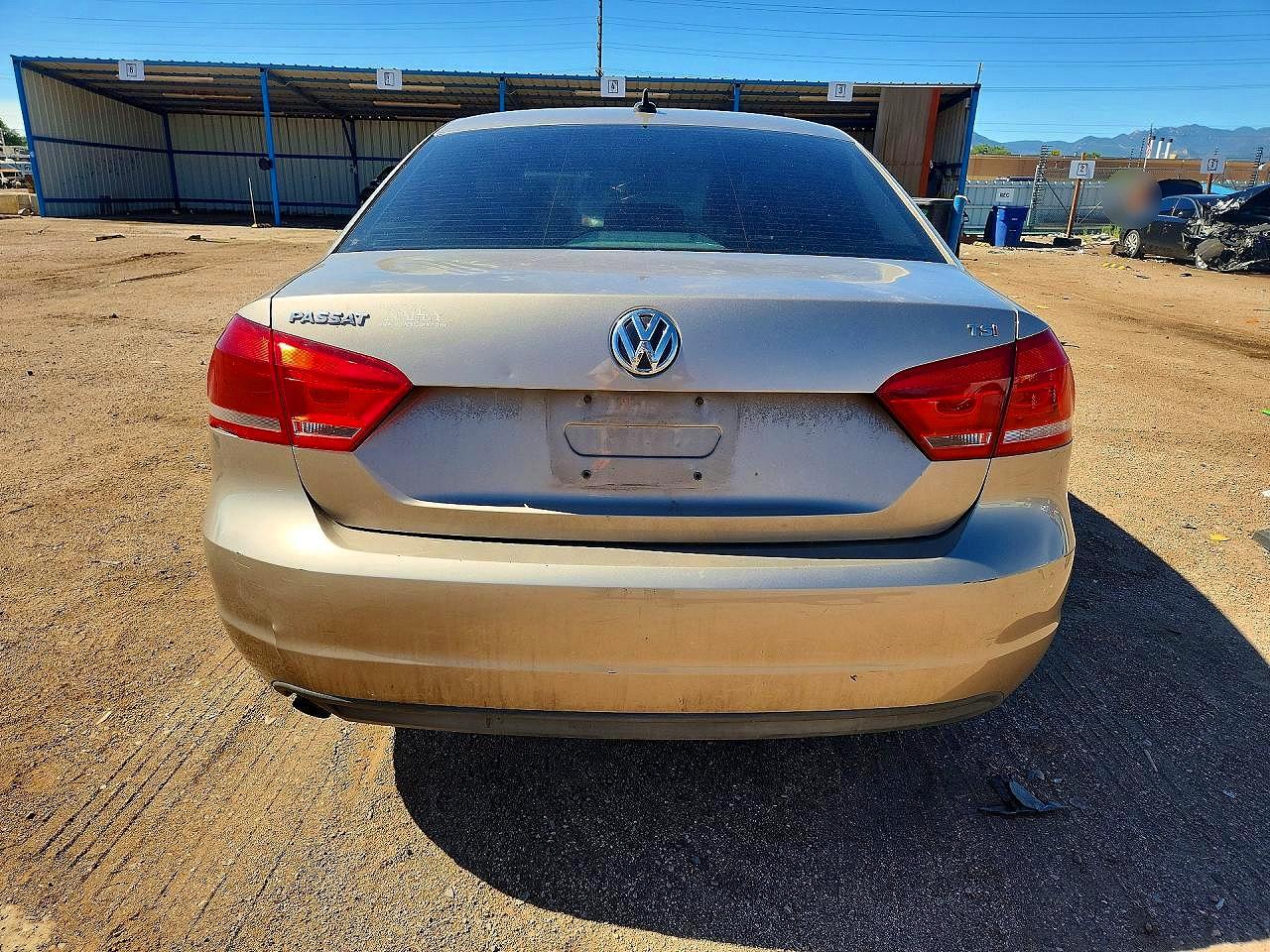 2015 VOLKSWAGEN PASSAT