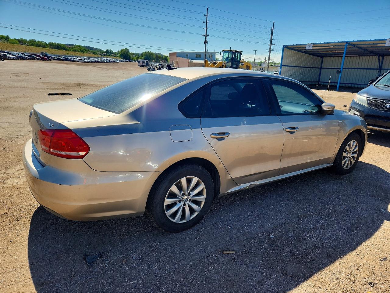 2015 VOLKSWAGEN PASSAT