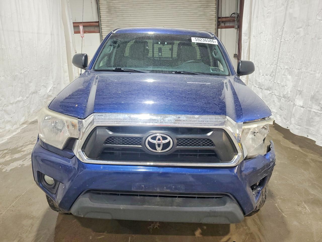 2015 TOYOTA TACOMA