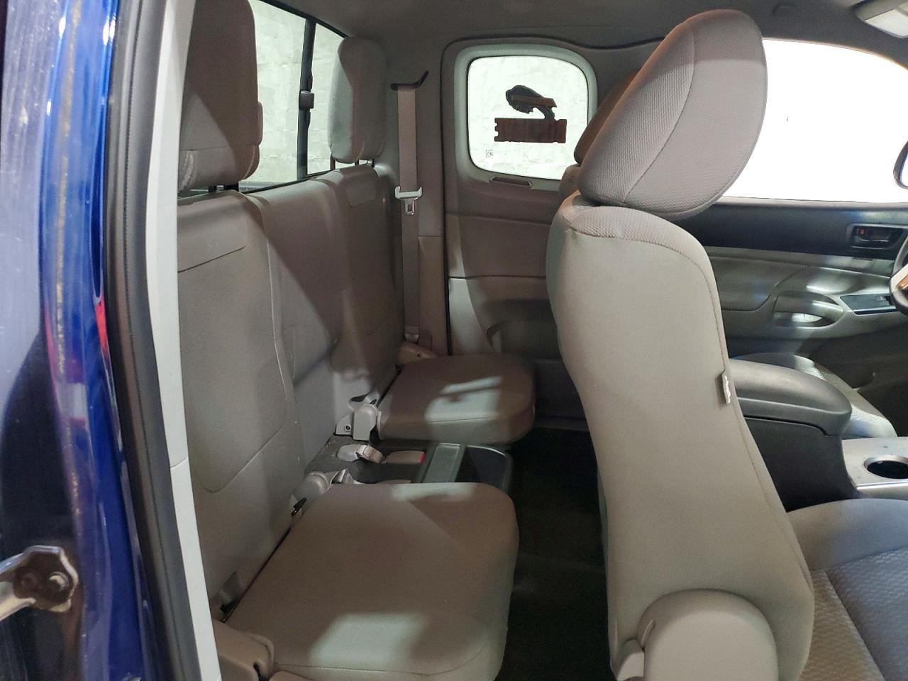2015 TOYOTA TACOMA